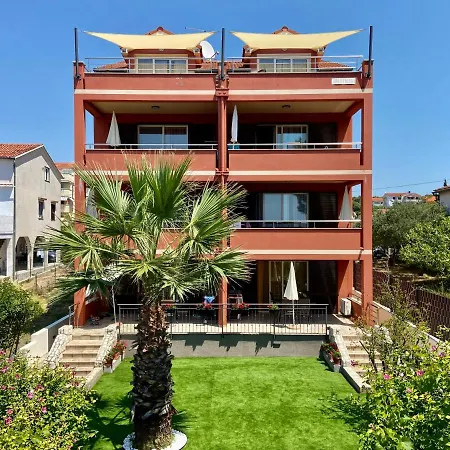Apartments Villa Sanmarino Pakoštane Exterior foto