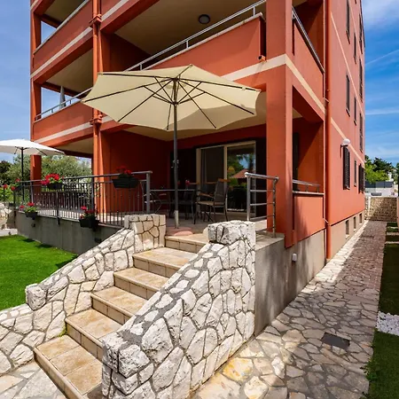 Apartments Villa Sanmarino Pakostane Exterior photo